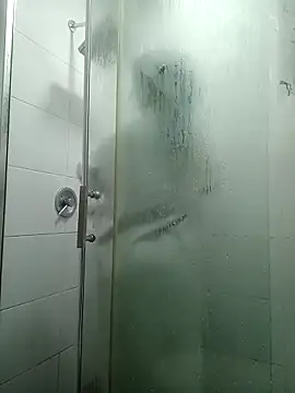 Snapshot of Esmeralda333 chatting on 03-02-26, 12:56 Esmeralda333 online show from 03-02-26, 12:56