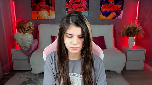 AnoraDark online show from 04-19-26, 08:22