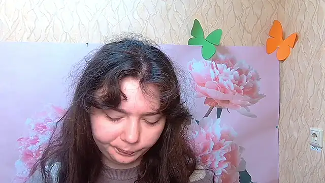 Snapshot of NeonilaLisova chatting on 09-26-25, 05:22 NeonilaLisova online show from 09-26-25, 05:22