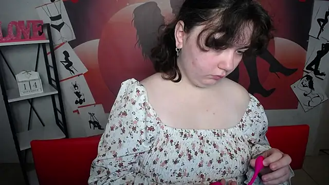 Snapshot of NeonilaLisova chatting on 11-14-25, 06:23 NeonilaLisova online show from 11-14-25, 06:23