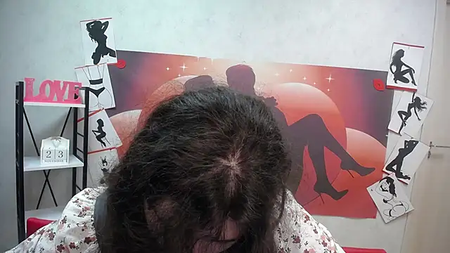 Snapshot of NeonilaLisova chatting on 11-28-25, 06:16 NeonilaLisova online show from 11-28-25, 06:16