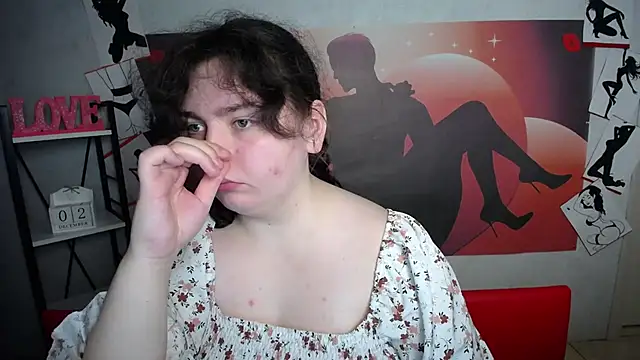 Snapshot of NeonilaLisova chatting on 12-02-25, 12:10 NeonilaLisova online show from 12-02-25, 12:10