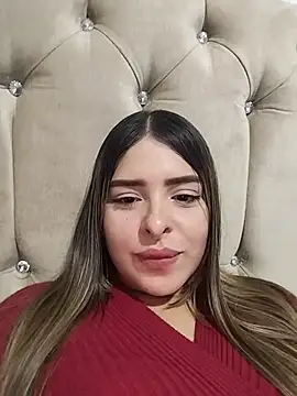 Snapshot of Nahomy_cm chatting on 06-27-26, 04:06 Nahomy cm online show from 06-27-26, 04:06