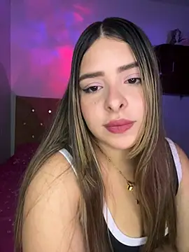 Snapshot of Nahomy_cm chatting on 07-05-26, 03:13 Nahomy cm online show from 07-05-26, 03:13