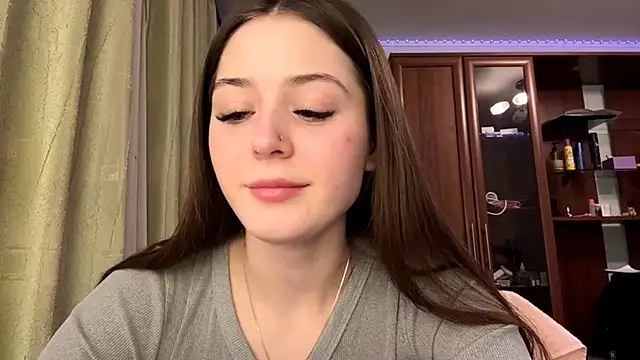 Adel strongwoman online show from 02-04-26, 06:14