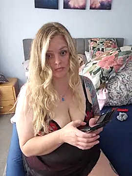 Snapshot of Bridgette03 chatting on 10-07-25, 01:03 Bridgette03 online show from 10-07-25, 01:03