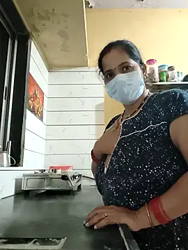 Snapshot of Gk_99999 chatting on 01-10-26, 01:07 Gk 99999 online show from 01-10-26, 01:07