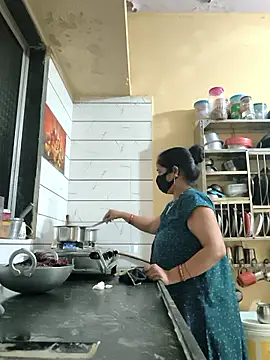 Snapshot of Gk_99999 chatting on 01-17-26, 01:38 Gk 99999 online show from 01-17-26, 01:38