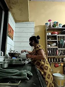 Snapshot of Gk_99999 chatting on 01-19-26, 02:43 Gk 99999 online show from 01-19-26, 02:43