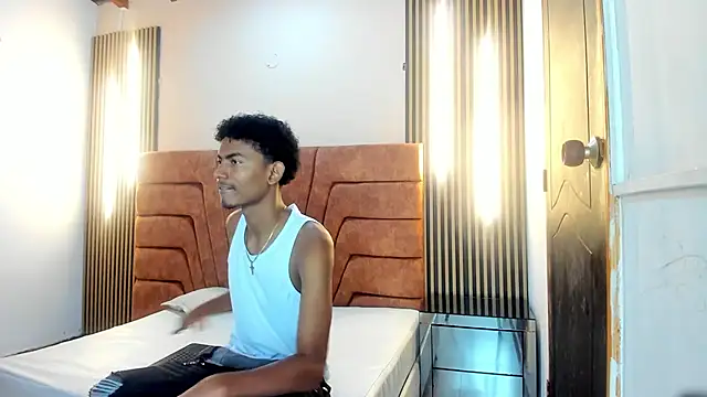 FYKMOR 1 online show from 10-10-25, 03:38