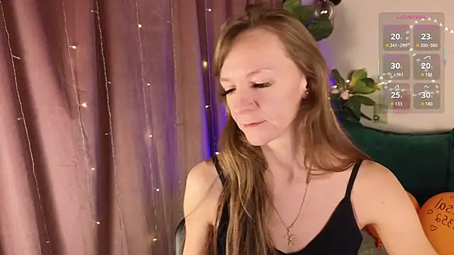 Jesica mooon online show from 11-21-25, 01:26