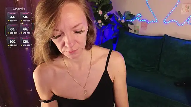 Jesica mooon online show from 12-05-25, 01:36