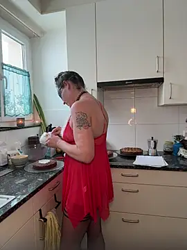 Nadja Noir online show from 11-28-25, 12:52