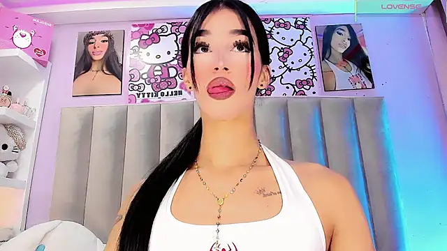 Snapshot of Ariana_Keyss chatting on 10-17-25, 11:40 Ariana Keyss online show from 10-17-25, 11:40