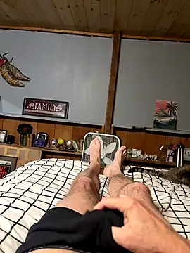 Snapshot of sharemyself chatting on 11-11-25, 02:33 sharemyself online show from 11-11-25, 02:33