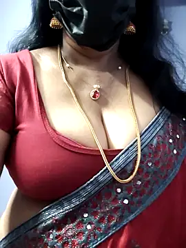 mallu-lover online show from 11-06-25, 01:39