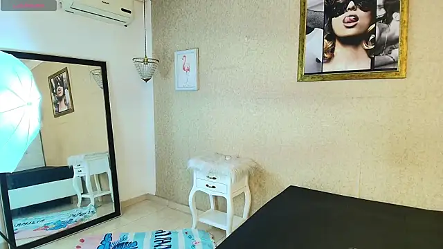 Miladiosa online show from 11-12-25, 11:54