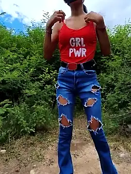 Snapshot of NaughtyMiuw chatting on 02-21-26, 07:26 NaughtyMiuw online show from 02-21-26, 07:26