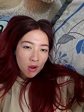 Snapshot of lunnaa_ chatting on 02-06-26, 03:33 lunnaa online show from 02-06-26, 03:33