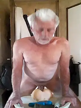 fischnet online show from 04-15-26, 01:18