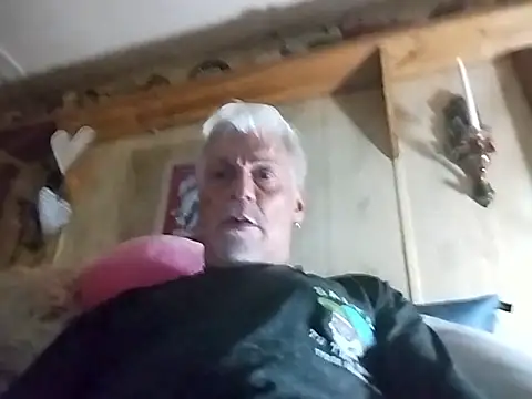 Snapshot of fischnet chatting on 06-01-26, 03:52 fischnet online show from 06-01-26, 03:52