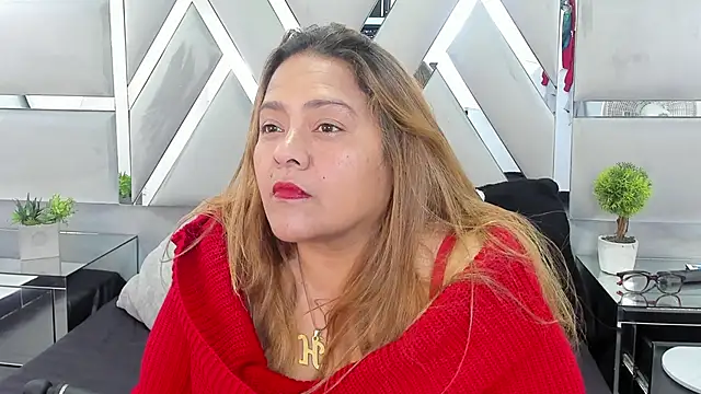 MonzerratBoyer online show from 04-18-26, 07:07