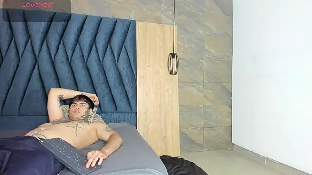 Snapshot of Mollyxketa1_ chatting on 11-26-25, 07:37 Mollyxketa1 online show from 11-26-25, 07:37