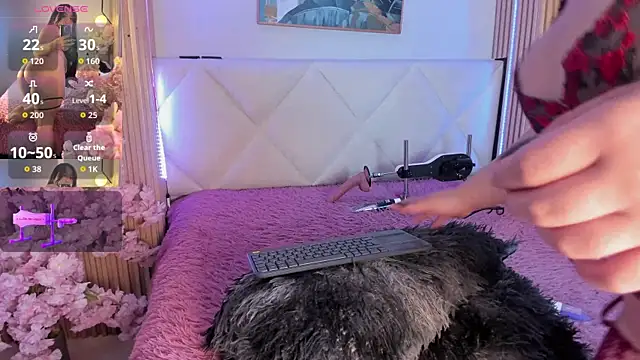 veronica hill  online show from 07-17-26, 03:13