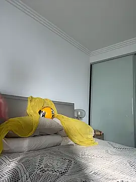 louiseberkeley online show from 06-24-26, 04:22