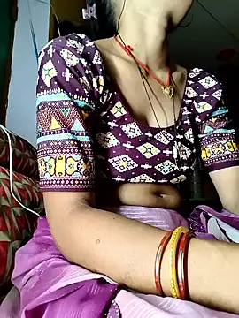 Snapshot of Sonam_pandeyji chatting on 05-08-26, 03:28 Sonam pandeyji online show from 05-08-26, 03:28