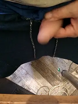 Snapshot of Girls_add_snap_srdjanbgd chatting on 12-17-25, 12:33 Girls add snap srdjanbgd online show from 12-17-25, 12:33