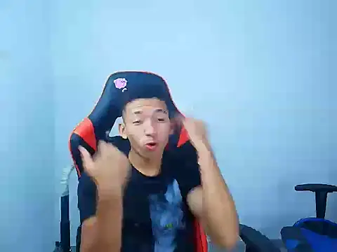 Snapshot of JuanchiT66 chatting on 09-18-25, 04:14 JuanchiT66 online show from 09-18-25, 04:14