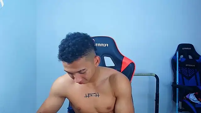 Snapshot of JuanchiT66 chatting on 09-25-25, 03:10 JuanchiT66 online show from 09-25-25, 03:10