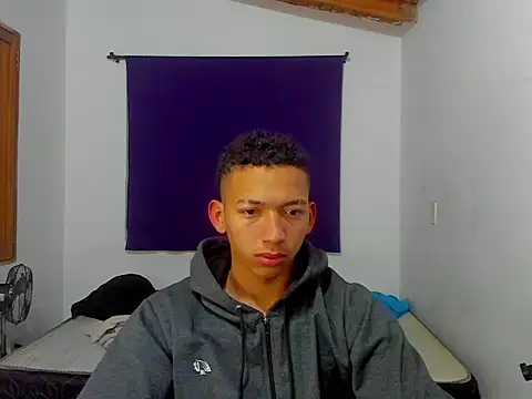 Snapshot of JuanchiT66 chatting on 10-02-25, 05:58 JuanchiT66 online show from 10-02-25, 05:58