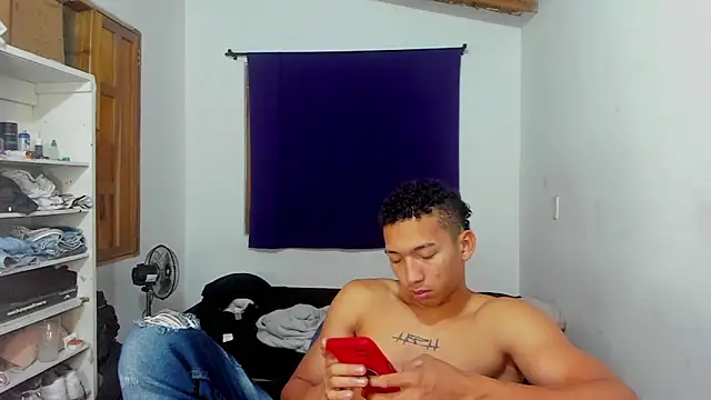 Snapshot of JuanchiT66 chatting on 10-09-25, 06:22 JuanchiT66 online show from 10-09-25, 06:22