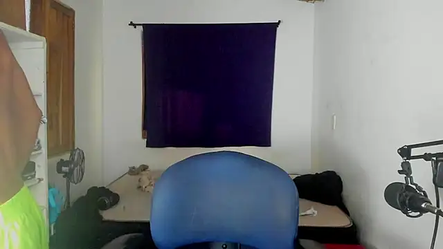 Snapshot of JuanchiT66 chatting on 10-11-25, 07:45 JuanchiT66 online show from 10-11-25, 07:45