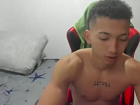 Snapshot of JuanchiT66 chatting on 12-18-25, 06:41 JuanchiT66 online show from 12-18-25, 06:41