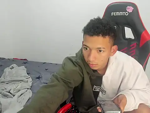 Snapshot of JuanchiT66 chatting on 01-07-26, 04:37 JuanchiT66 online show from 01-07-26, 04:37