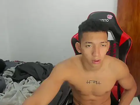 Snapshot of JuanchiT66 chatting on 01-09-26, 01:08 JuanchiT66 online show from 01-09-26, 01:08