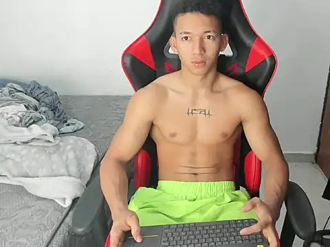 Snapshot of JuanchiT66 chatting on 02-06-26, 02:09 JuanchiT66 online show from 02-06-26, 02:09