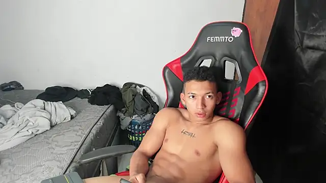 Snapshot of JuanchiT66 chatting on 02-22-26, 03:29 JuanchiT66 online show from 02-22-26, 03:29