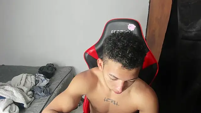 Snapshot of JuanchiT66 chatting on 03-02-26, 03:52 JuanchiT66 online show from 03-02-26, 03:52