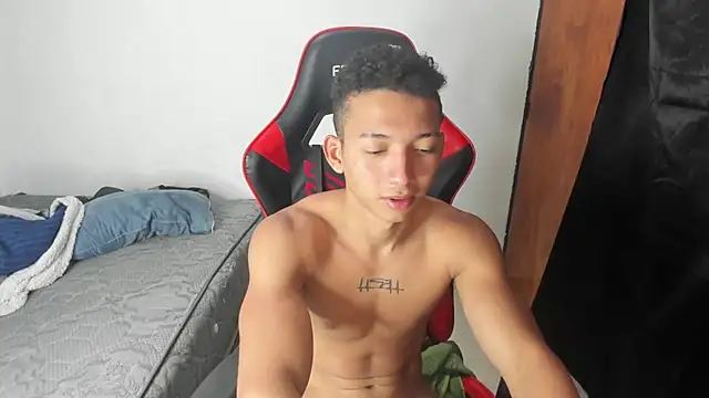 Snapshot of JuanchiT66 chatting on 03-02-26, 05:08 JuanchiT66 online show from 03-02-26, 05:08