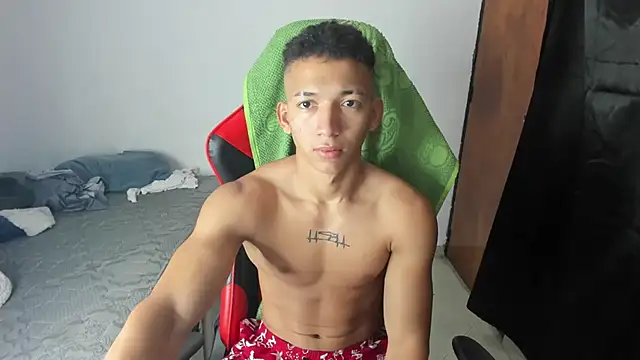 Snapshot of JuanchiT66 chatting on 03-06-26, 11:39 JuanchiT66 online show from 03-06-26, 11:39