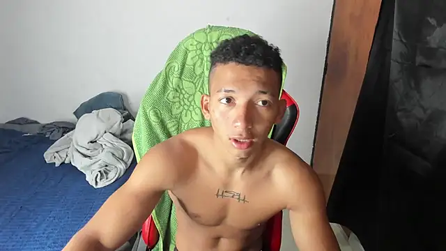 Snapshot of JuanchiT66 chatting on 03-15-26, 05:41 JuanchiT66 online show from 03-15-26, 05:41