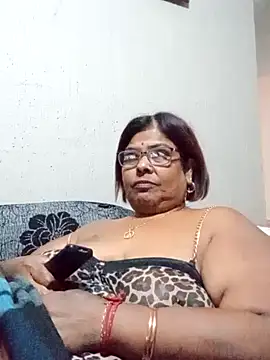 Snapshot of mileesha chatting on 11-18-25, 06:34 mileesha online show from 11-18-25, 06:34