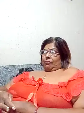 Snapshot of mileesha chatting on 11-24-25, 07:24 mileesha online show from 11-24-25, 07:24