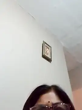 Snapshot of mileesha chatting on 12-03-25, 08:29 mileesha online show from 12-03-25, 08:29