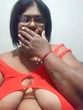 Snapshot of mileesha chatting on 02-24-26, 08:07 mileesha online show from 02-24-26, 08:07