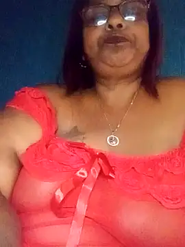 Snapshot of mileesha chatting on 07-06-26, 06:32 mileesha online show from 07-06-26, 06:32